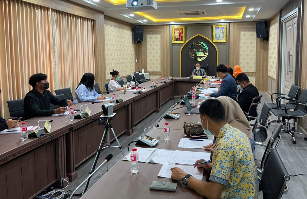 ร่วมประชุมคณะอนุกรรมการโรคติดต่อด้านมาตรการผ่อนคลาย