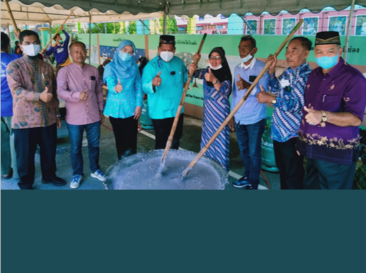 ร่วมกิจกรรมอาซูรอสัมพันธ์ ประจำปี 2565 โรงเรียนบ้านปะกาฮะรัง