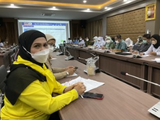 ร่วมการประชุมเพื่อสรุปผลการดำเนินงานคณะทำงานจัดงานโครงการแสงนำใจไทยทั้งชาติ เดิน วิ่ง ปั่น ป้องกันอัมพาต ครั้งที่ 8 เฉลิมพระเกียรติ