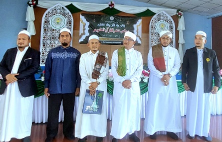 ร่วมกิจกรรมคอตัม อัล-กุรอาน ณ โรงเรียนแสงประทีปวิทยามูลนิธิ